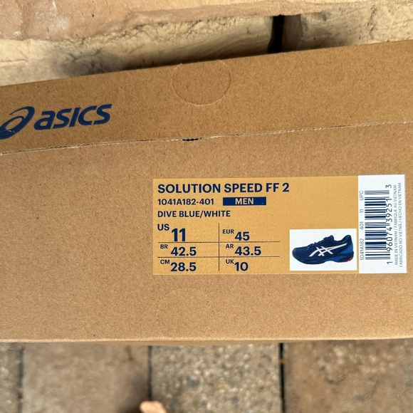 Pickelball Shoes - Picture 2 of 2